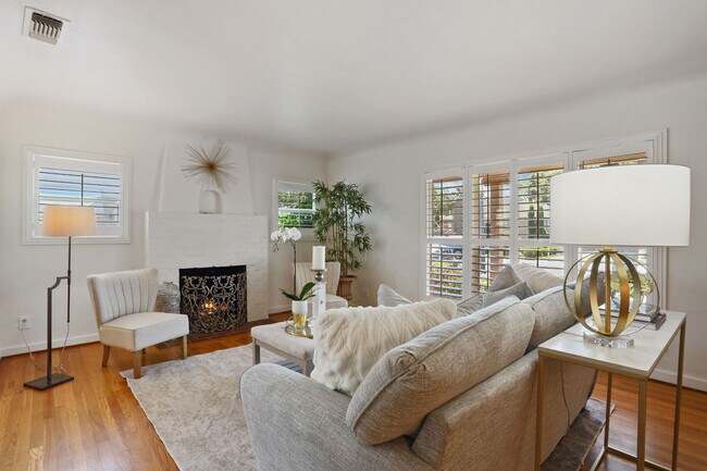 Foto del edificio - 805 W Sonoma Ave