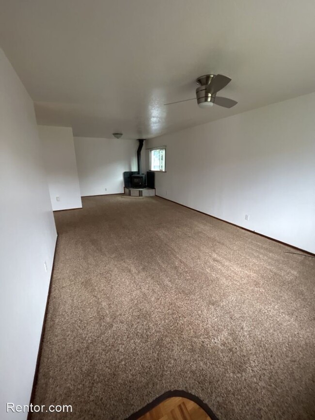 Building Photo - 3 br, 2 bath House - 2347 Bayview Lane