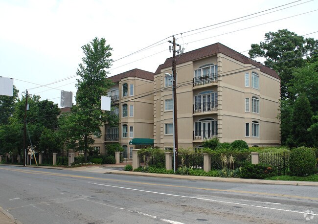 Foto del edificio - Evian on Peachtree