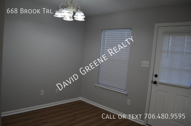 Building Photo - 668 Brook Trail