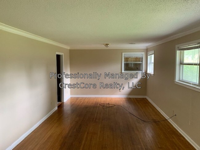 Building Photo - 876 Craigwood Dr