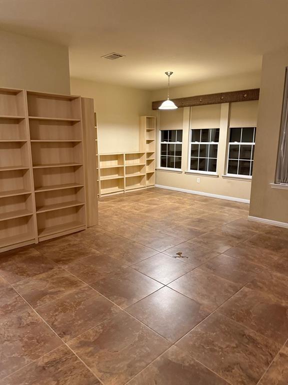 Building Photo - 235 Red Poppy Trail