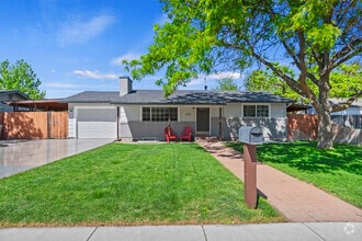 Building Photo - 1107 Beechwood Dr