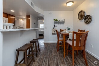 1BR, 1BA - 619SF - Kitchen - Lantana Apartments