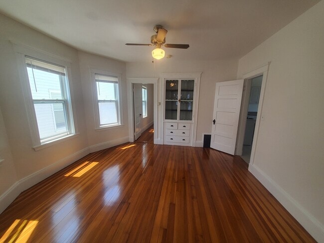 Building Photo - 26 Buttonwood St