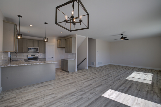 Building Photo - 1621 Serenity Ln