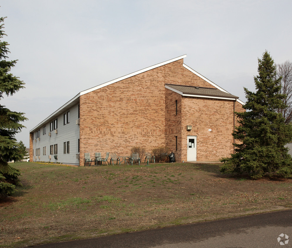 Foto del edificio - Autumn Wind Apartments