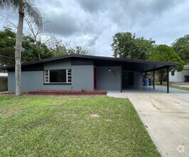 Building Photo - 507 Holly Ln