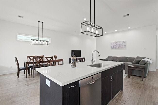 Building Photo - 5415 Robusto Pl