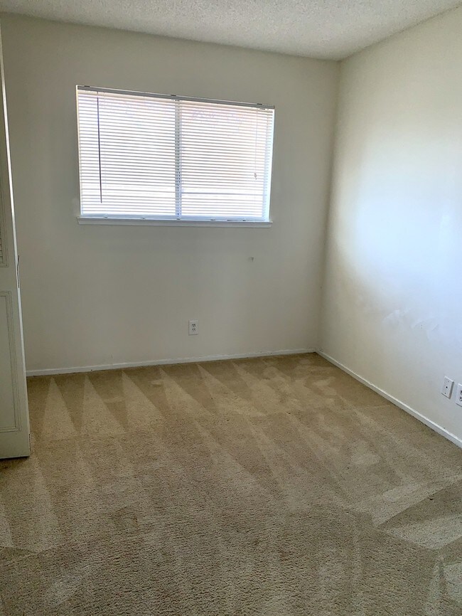 Foto del edificio - 249 Greenbriar Townhouse Way