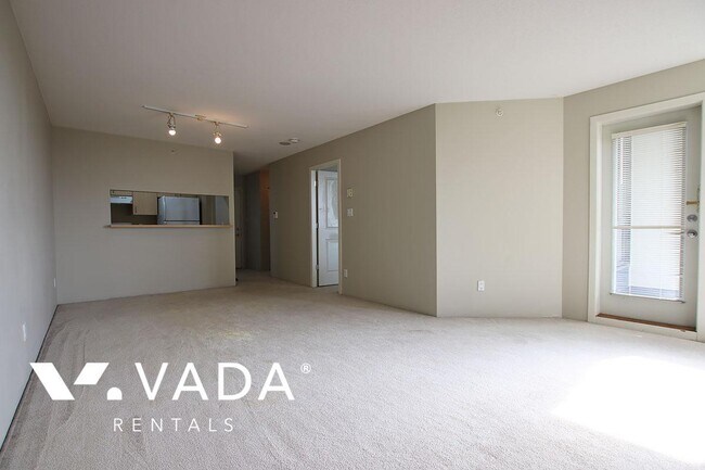 Photo du bâtiment - Nexus 1 BR APT Rental 608-3588 Crowley Dr Vancouver: VADA