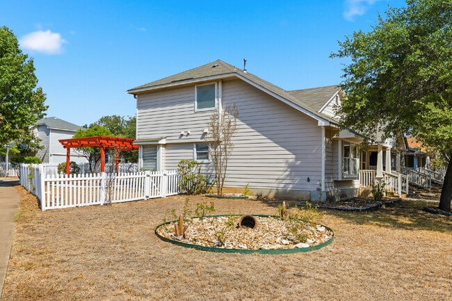 Building Photo - $500 Off One Month's Rent! Beautiful 4 Bedroom Corner Lot Home in Plum Creek