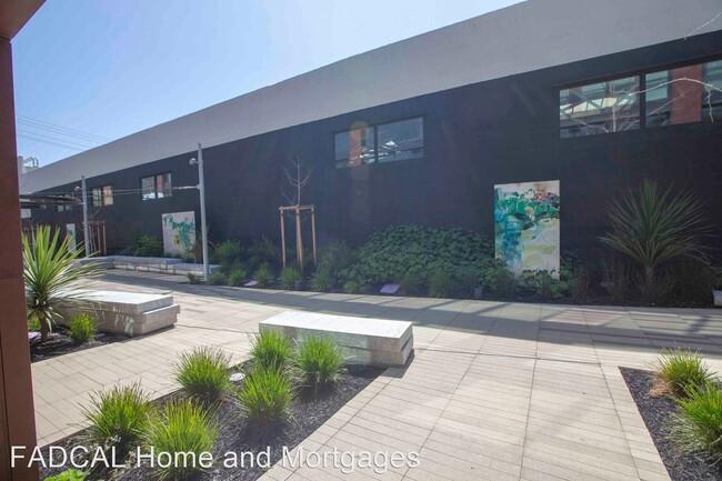 Building Photo - 2 br, 2 bath House - 950 Tennessee St #107