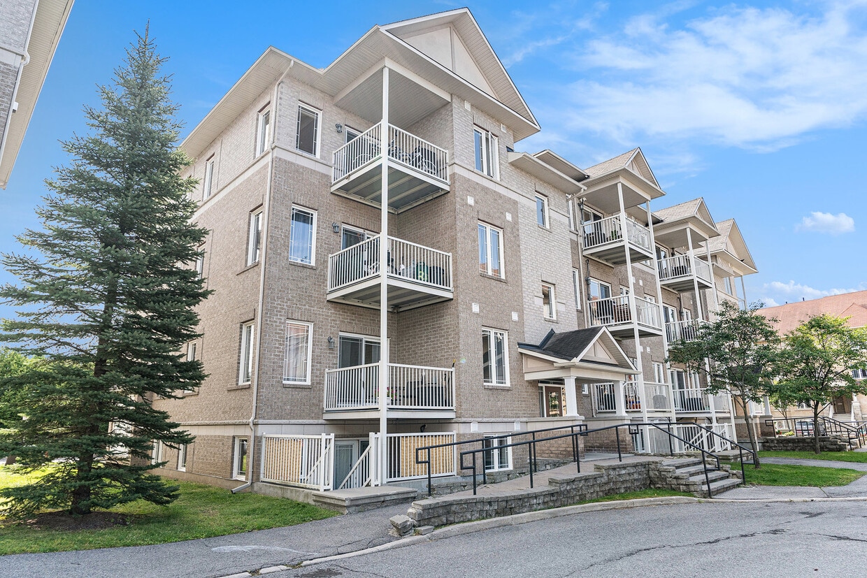212 Paseo Private - 212 Paseo Pvt
