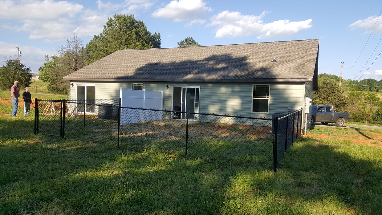 Building Photo - 224 Griffin Mill Rd