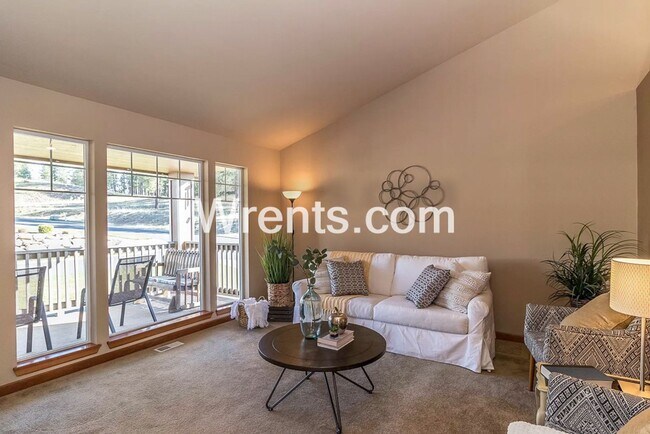 Foto del edificio - Beautiful Northside Home! Available Mid Ap...
