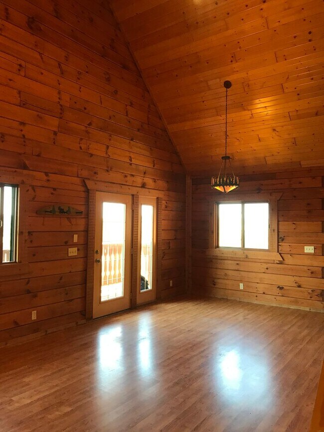 Building Photo - 471 Overlook Ct