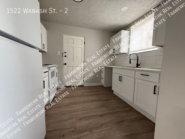 Photo - 1522 Wabash St Apartment