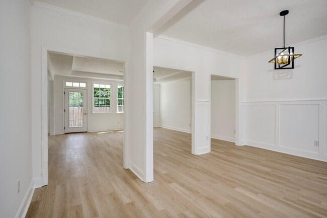 Foto del edificio - 412 Riley Ln