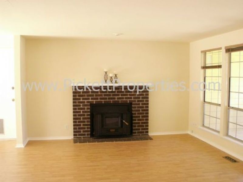 Building Photo - 9227 Glacier View Dr NW