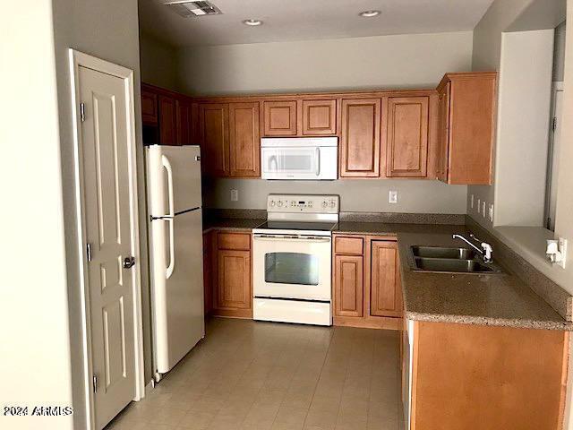 Foto del edificio - 3800 E Santa Fe Ln