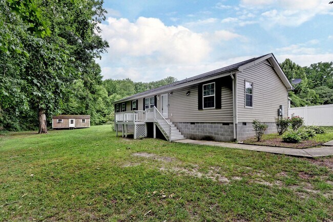 Building Photo - 9431 Jenkins Ln