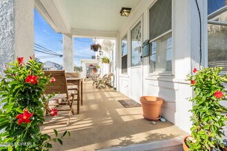 Building Photo - 710 Beach Ave