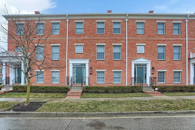 Building Photo - 12900 Grenville St