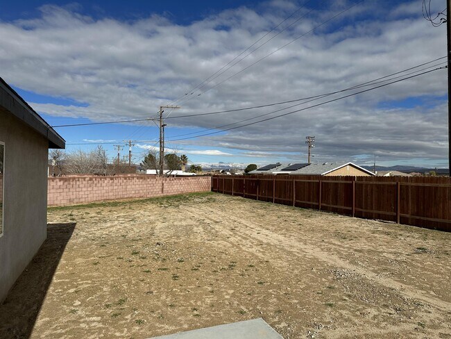 Building Photo - 10741 Jeremy Dr