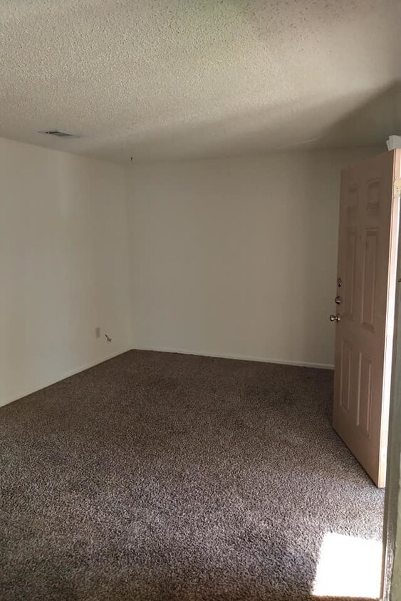 1523 E Beverly Dr Unit 1523, Corsicana, TX 75110 Apartments in