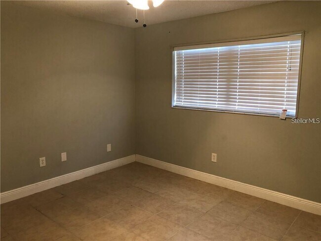 Building Photo - Available for move-in on August 15th