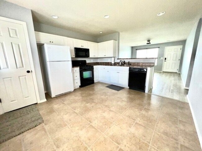 Foto del edificio - 25103 South Roselake Drive