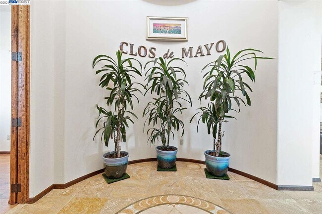 Foto del edificio - 7795 Cedar Mountain Rd