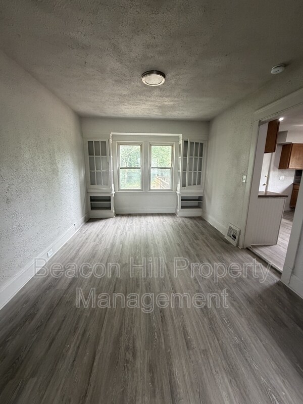 Foto del edificio - 12609 Dove Ave