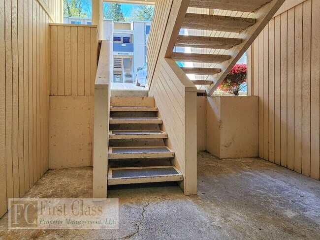 Photo - 3618 SW Beaverton Hillsdale Hwy Apartment