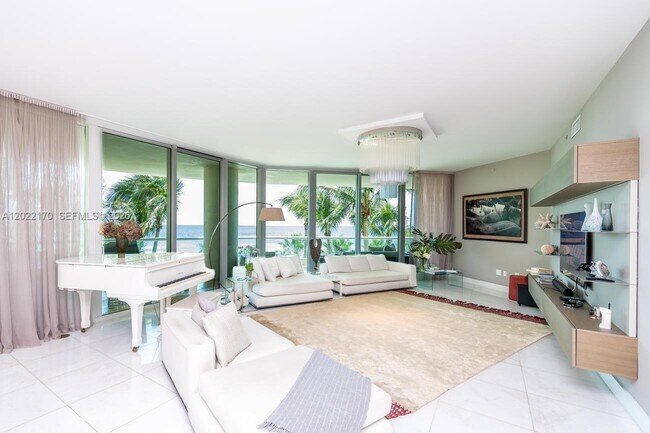 Foto del edificio - 16051 Collins Ave