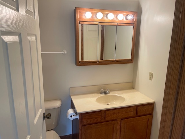 Bathroom 1 - 122 Pennsylvania Ave