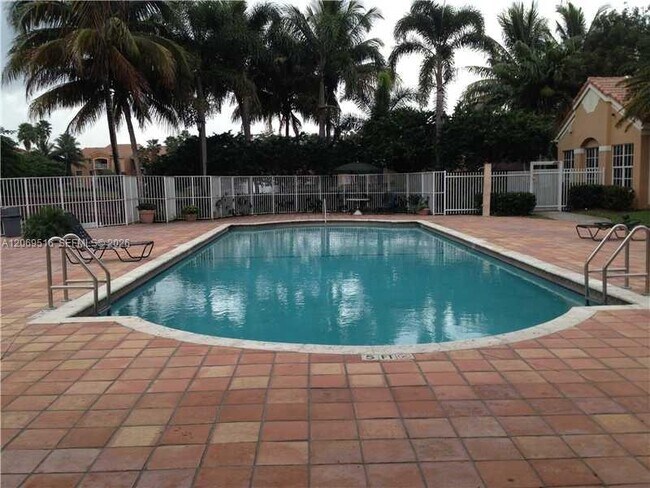 Foto del edificio - 3830 Lyons Rd