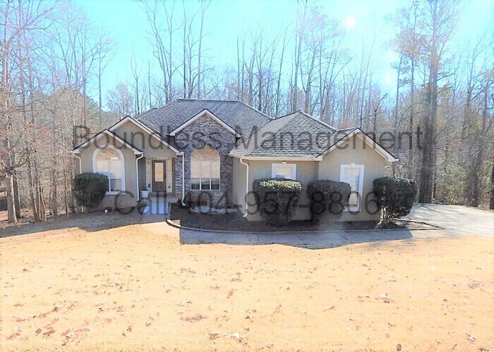 Primary Photo - Elegant 5 BR/2 BA Home in Wynbrook with Mu...