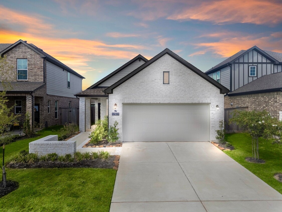 Foto principal - 12927 California Palm Ct