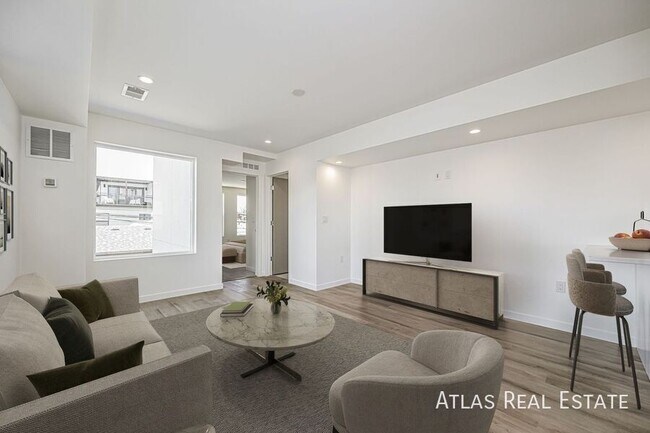 Foto del edificio - 2640 S Delaware St