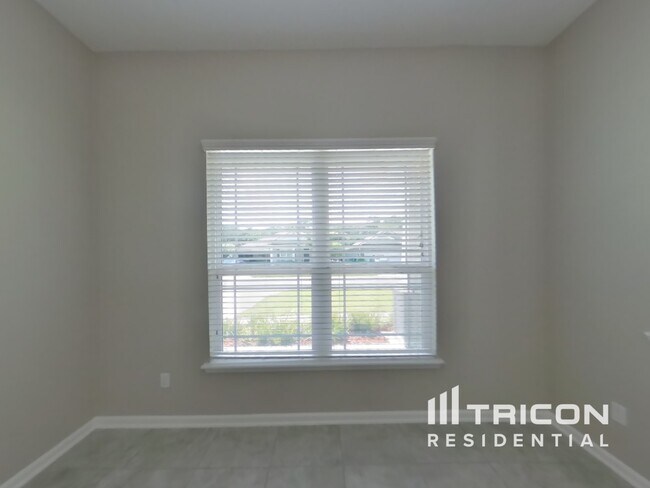 Foto del edificio - 12131 Rouen Cove Dr