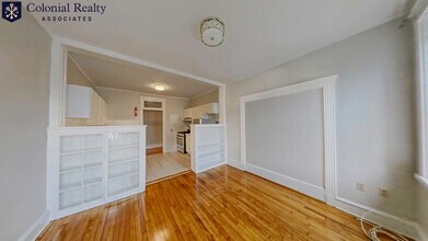 Building Photo - 330 St Paul St