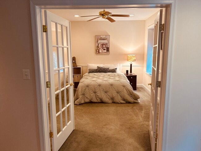 Bedroom entry - 10502 Big Horn Dr