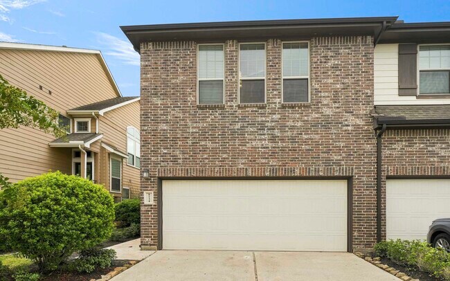 Foto del edificio - 8734 Laurel Crest Dr