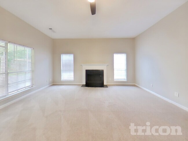 Building Photo - 6438 Rebecca Way