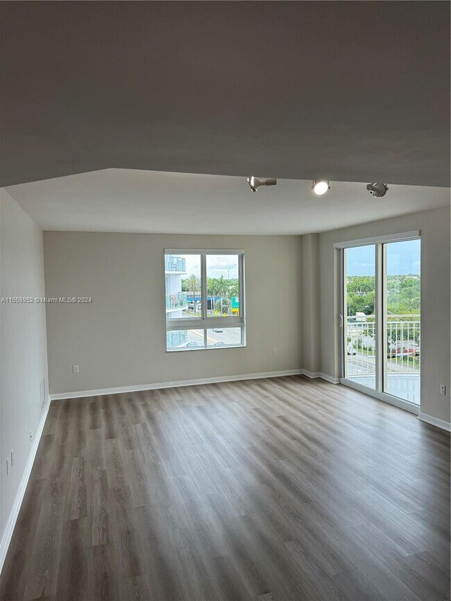 Building Photo - 7355 SW 89th St