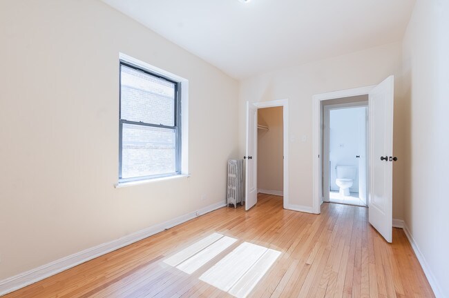 Building Photo - 5248 S Drexel Ave