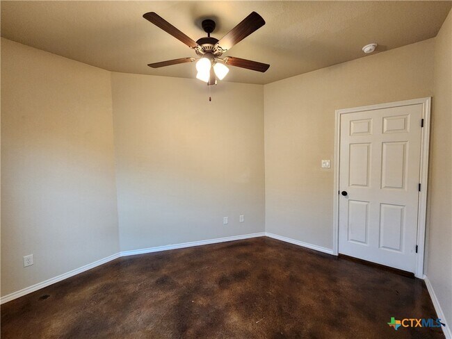 Building Photo - 224 Ragsdale Way