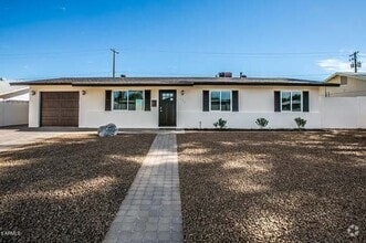 Building Photo - 1125 E Marigold Ln